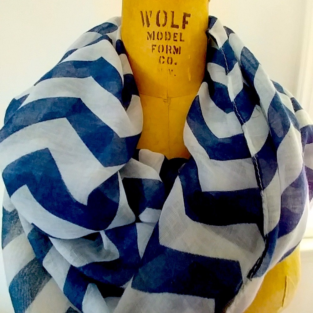 Fabulously chic infinity scarf